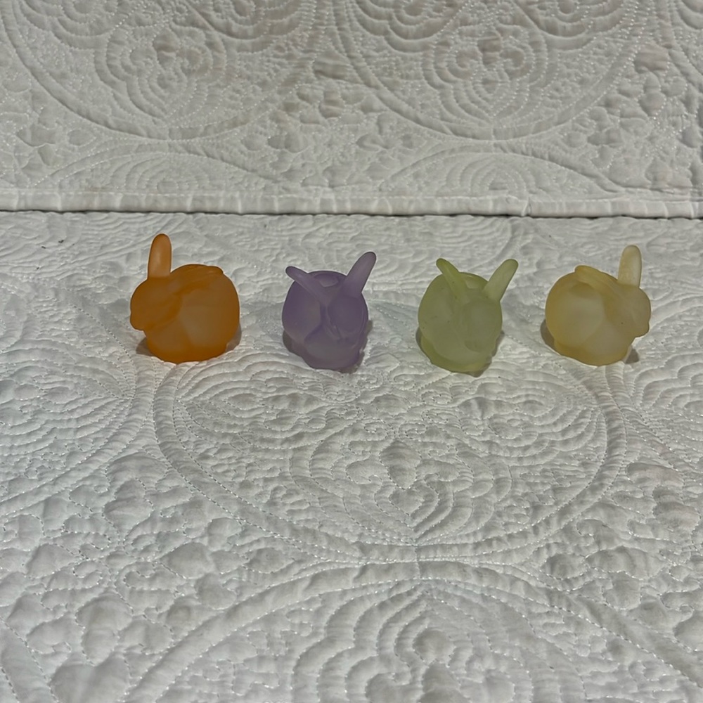 Set of 4 Williams Sonoma frosted glass bunny candle holders